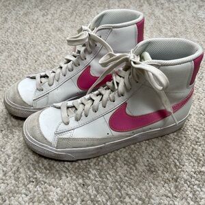 Nike Blazer ‘77 High Top Sneakers Pink and White Sz 6Y